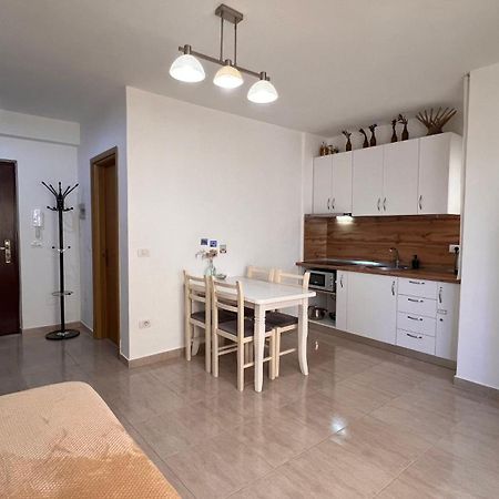 Mire Apartment Durrës 外观 照片